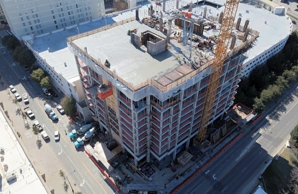 High rise concrete pump